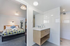 Family Chalet | Bathroom