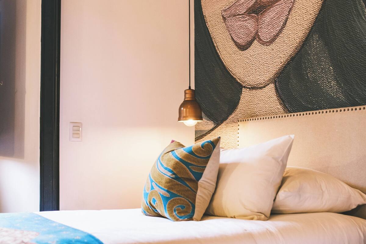 superior twin room, private bathroom, courtyard view | 1 bedroom, premium bedding, pillow-top beds, minibar