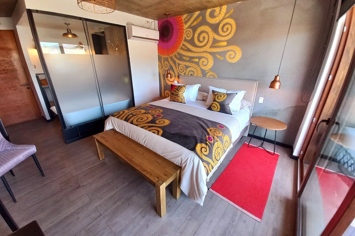 Signature dubbelrum - 1 kingsize-sÀng - balkong - utsikt mot poolen | 1 sovrum, sÀngtillbehör av högsta kvalitet, bÀddmadrasser och minibar