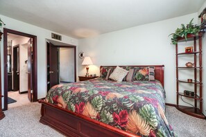 1 bedroom, hypo-allergenic bedding, pillow-top beds, iron/ironing board
