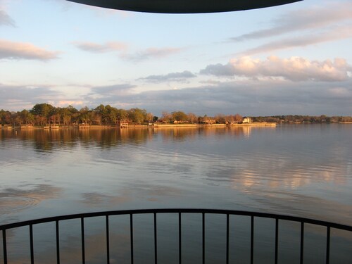 ⭐ Condo de luxe au bord de l'eau ⭐ Balcon privé donnant sur l'eau avec vue sur trois milles! ⭐ 