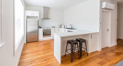 Provincial Apartment 2