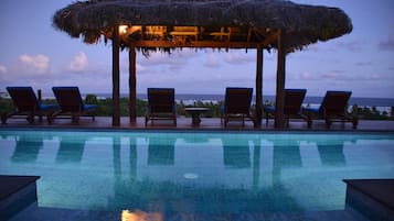 Outdoor pool, sun loungers