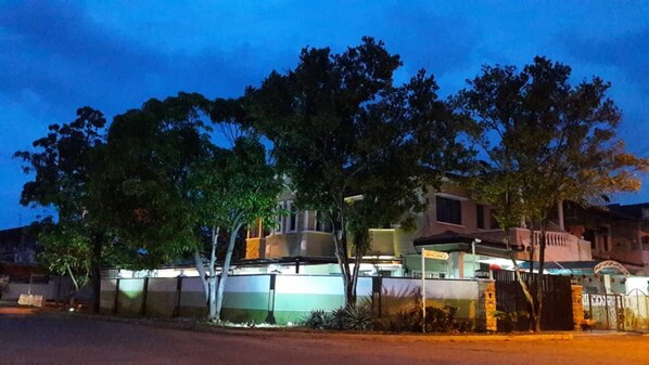 Exterior - KL VILLA MELAKA CITY TOWN NEAR JONKER FAMILY HOUSE (Taman Kota Laksamana)