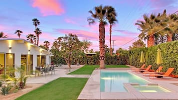 Piscina externa, piscina aquecida