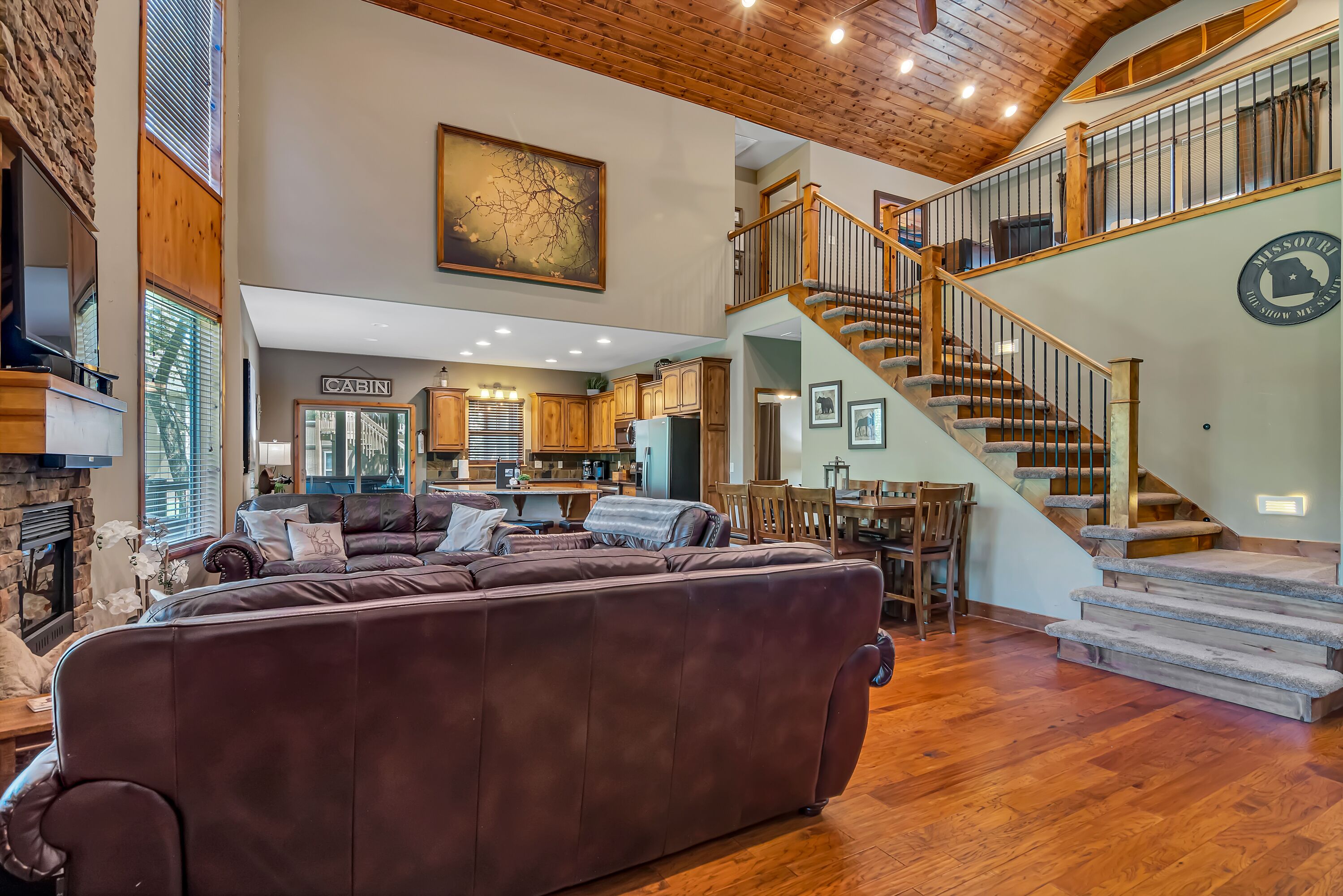 Flat-screen TV, fireplace, video games, DVD player