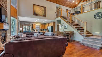 Smart TV, chimenea, videojuegos y reproductor de DVD