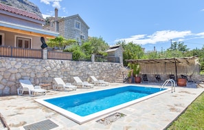 Pool - old stone house Lelas (Omiš)
