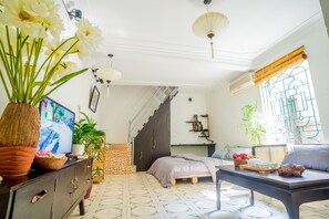 Living room - Endless Love House in Old Quarter Hanoi (Hanoi)
