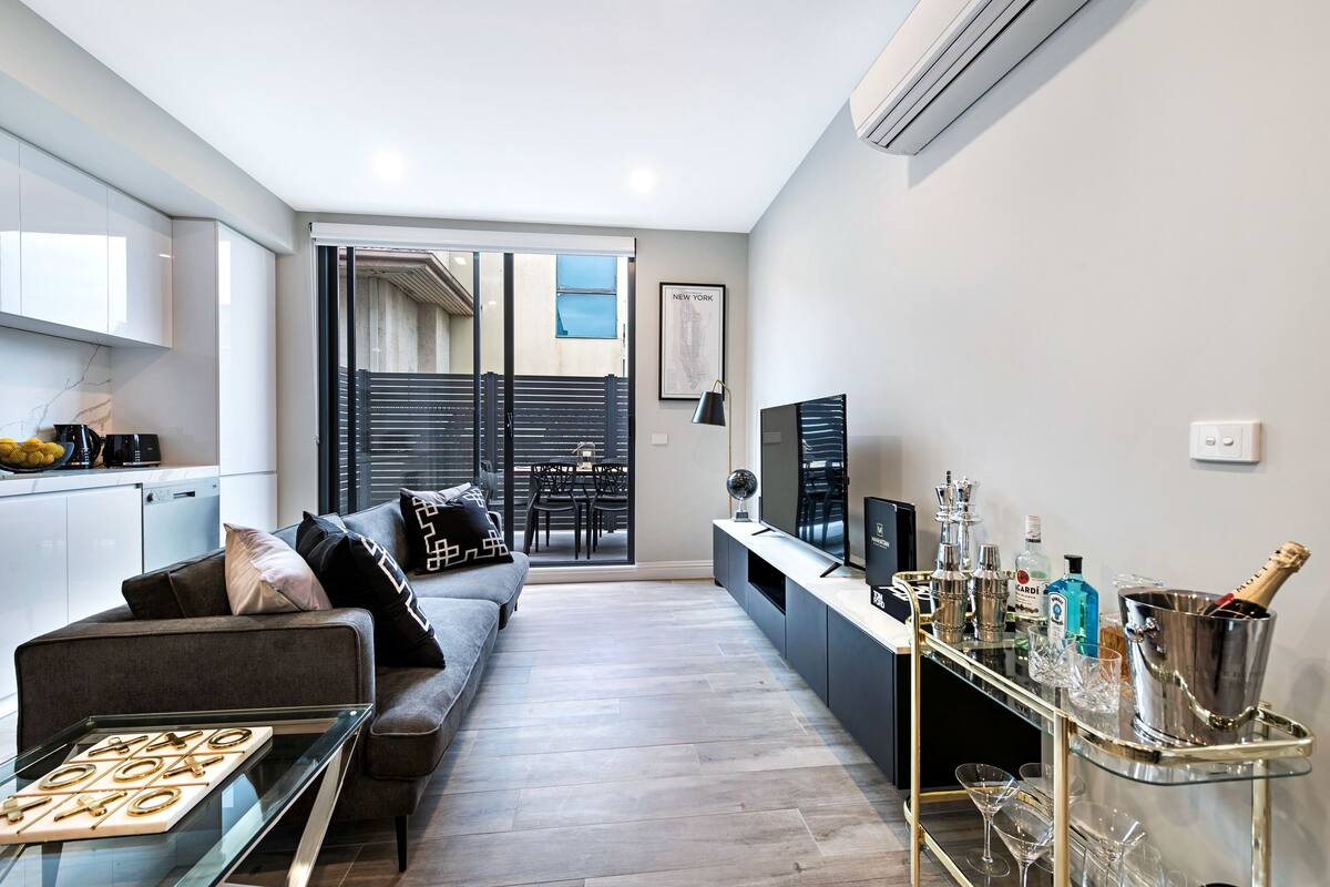 Premier Apartment, 2 Bedrooms | Living area