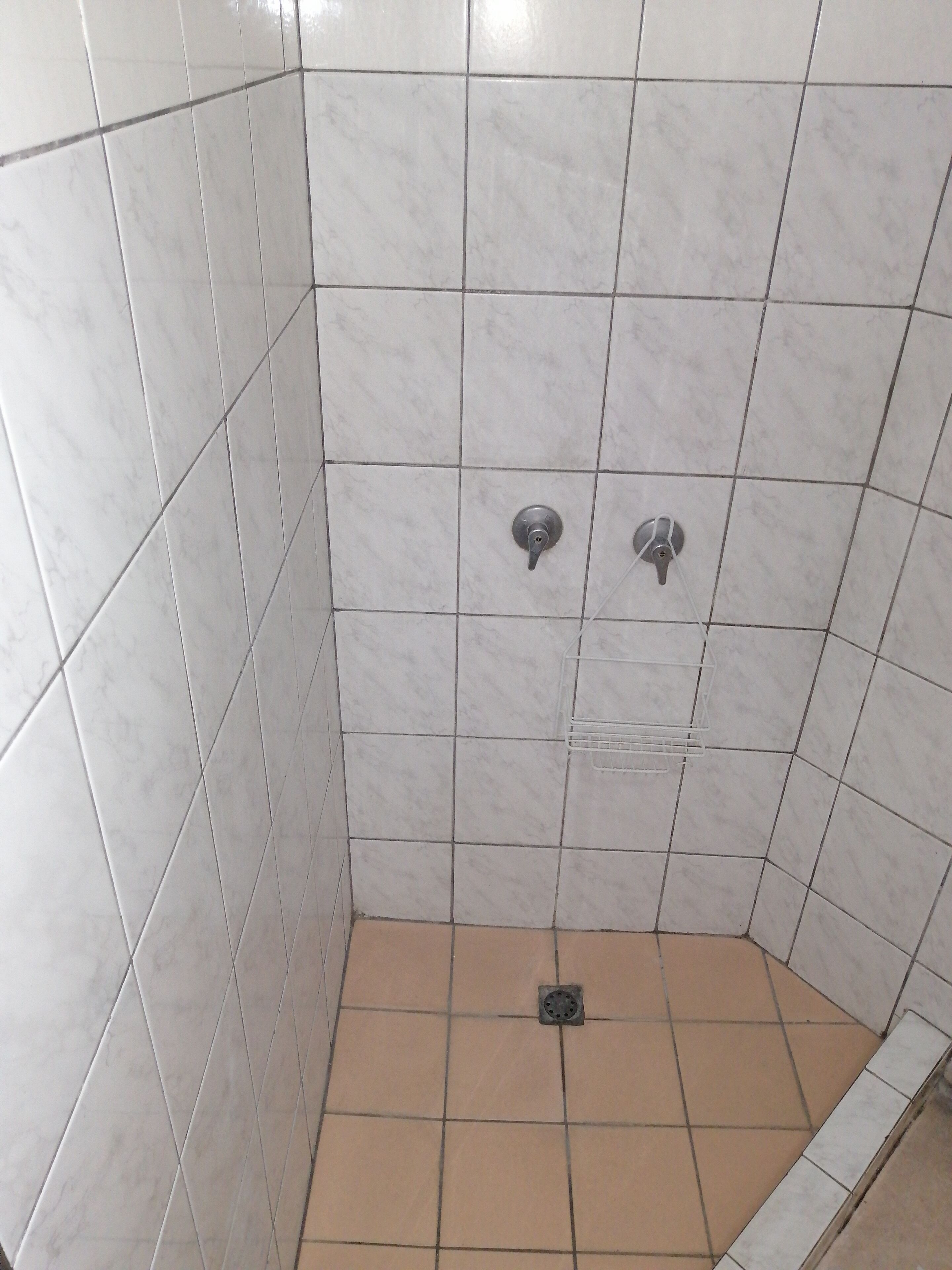 economy double room, 1 double bed, non smoking, private bathroom | bathroom | shower, rainfall showerhead, free toiletries, hair dryer