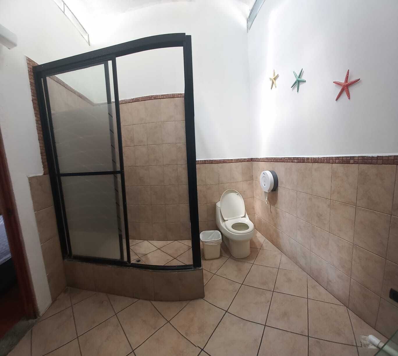 standard quadruple room, multiple beds, non smoking, private bathroom | bathroom | shower, rainfall showerhead, free toiletries, hair dryer