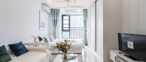 Dobbeltrom – standard, 1 dobbeltseng, ikke-røyk | Skrivebord, blendingsgardiner og wi-fi (inkludert)