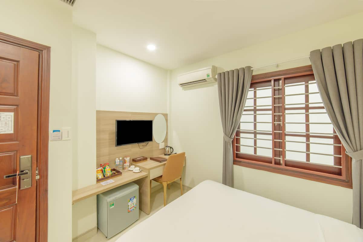 Superior Room | Minibar, desk, blackout curtains, free WiFi