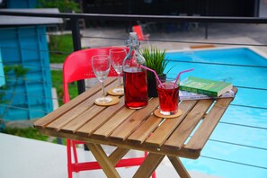 Medium Room | Terrace/patio