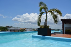 Udendørs pool