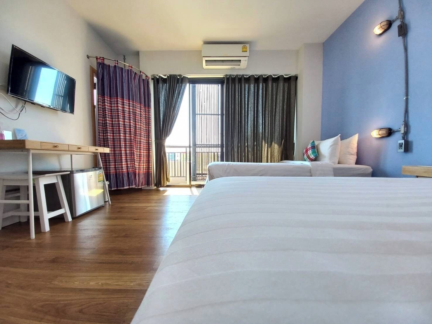 基础双床房 | 遮光窗帘、免费 WiFi、床单