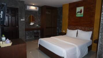 Standard Double Room | Free WiFi
