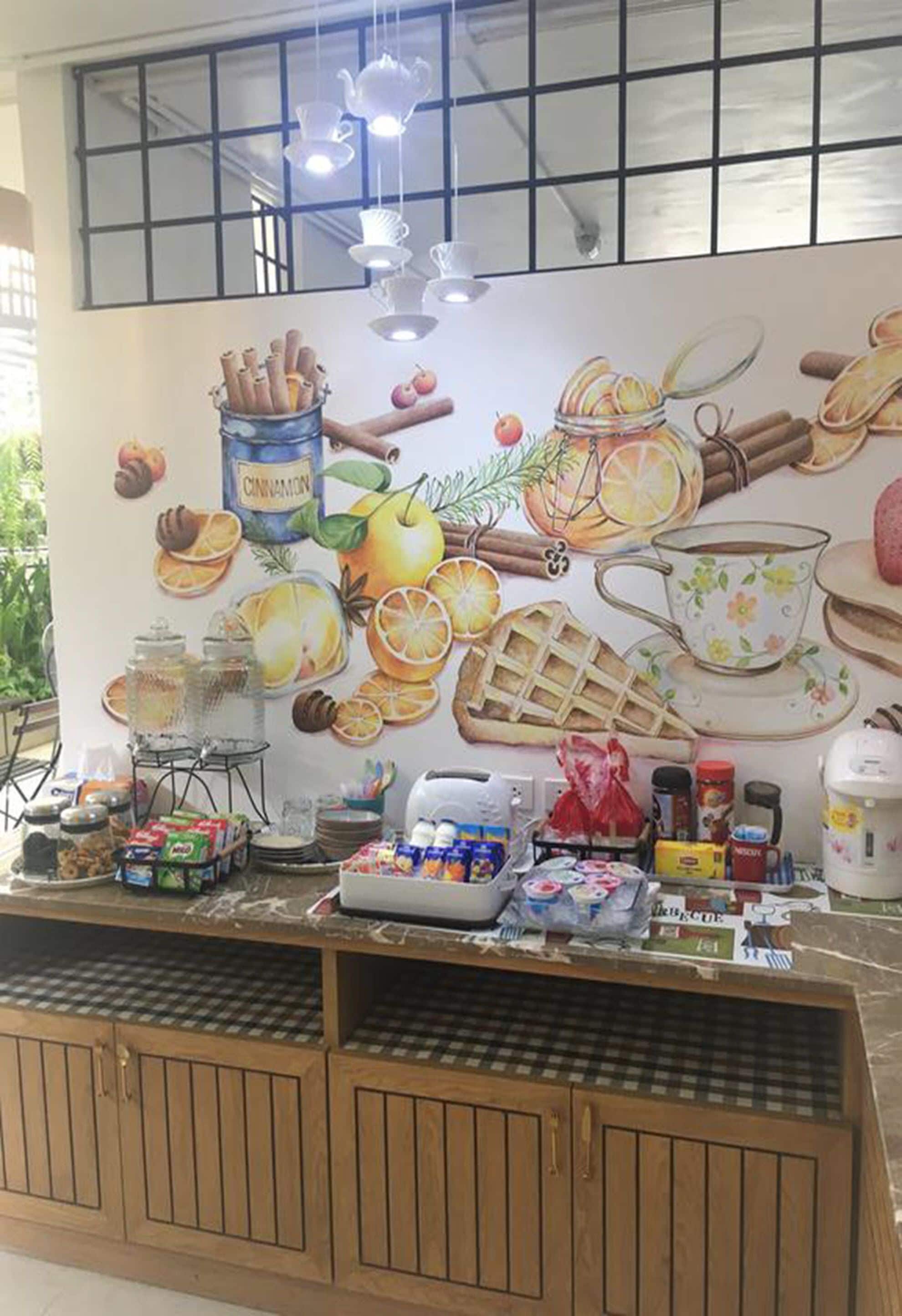 Free daily cooked-to-order breakfast