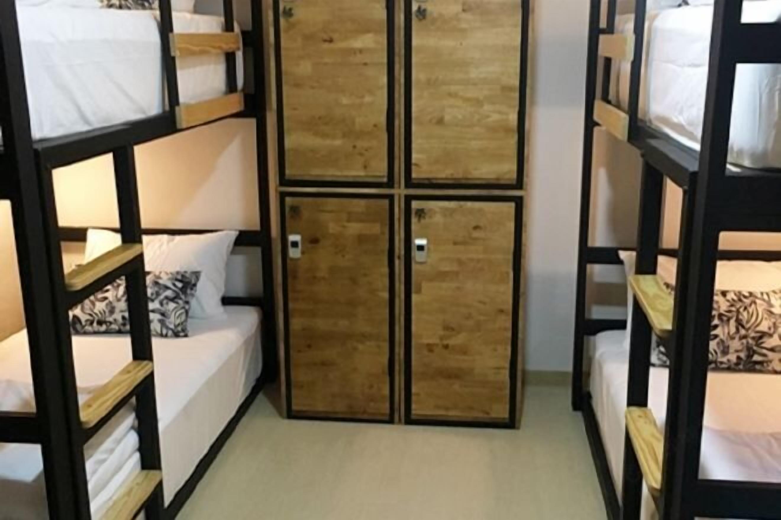 In-room safe, free WiFi, bed sheets
