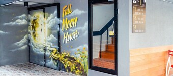 Full Moon' House - Hostel