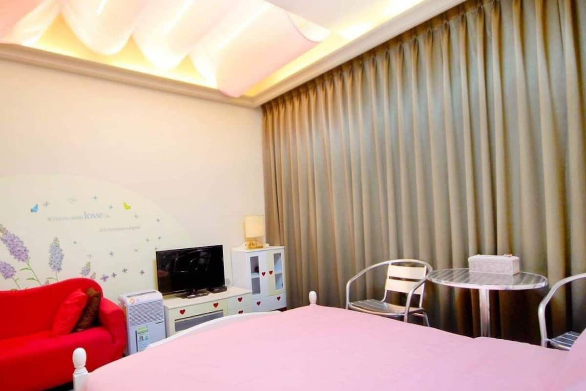 Kamar Double Klasik | Meja kerja, Wi-Fi gratis, dan seprai linen