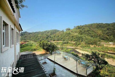 Shuanghui Garden B&B