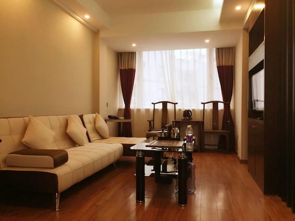 Suite | Living room | TV - Zhu Ying Art Hotel (Guangzhou)