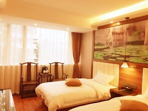 Classic Twin Room | Desk, blackout drapes, free WiFi - Zhu Ying Art Hotel (Guangzhou)