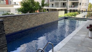 Kolam renang outdoor
