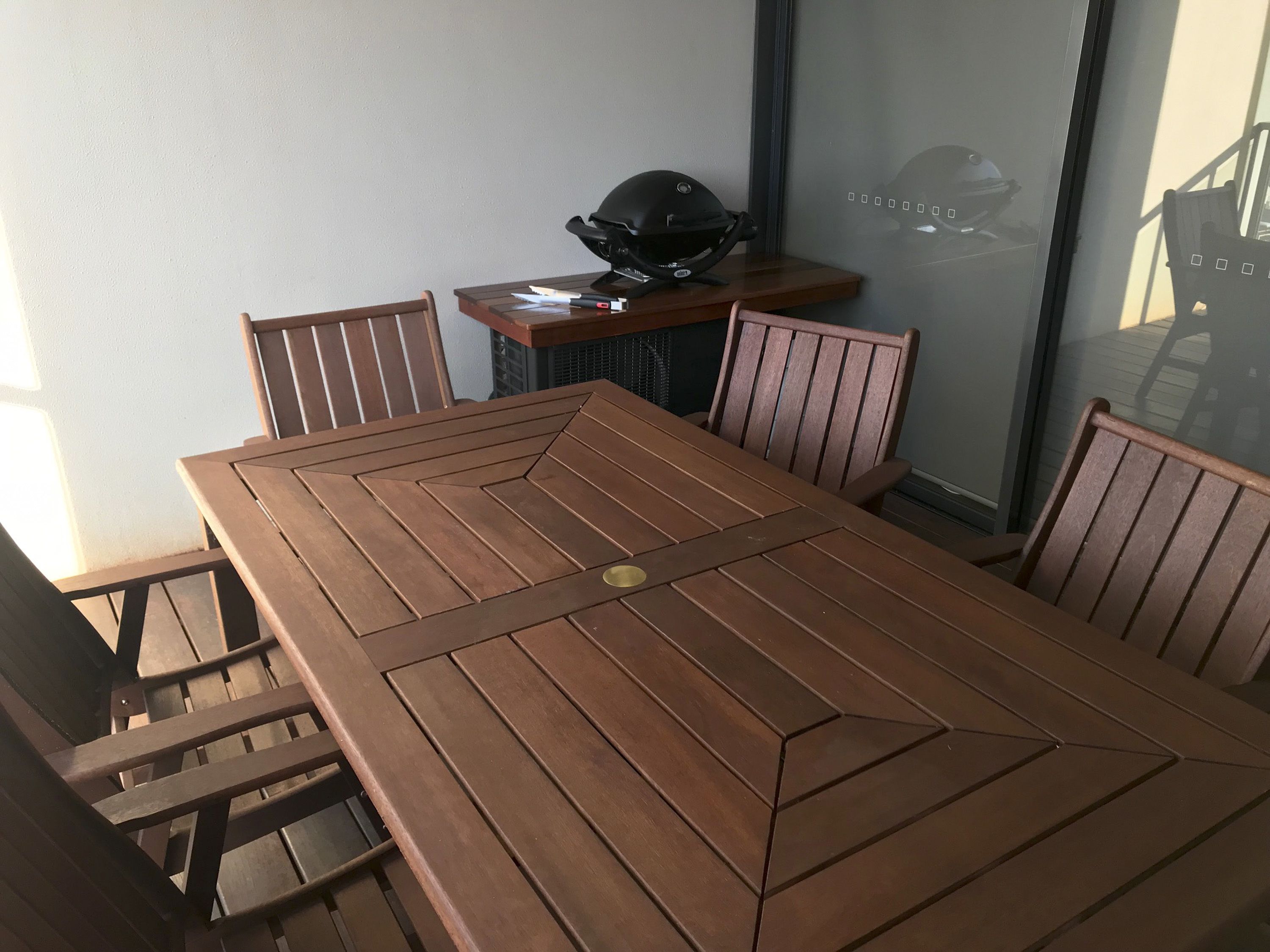 executive apartment, 2 bedrooms, partial ocean view | balcony