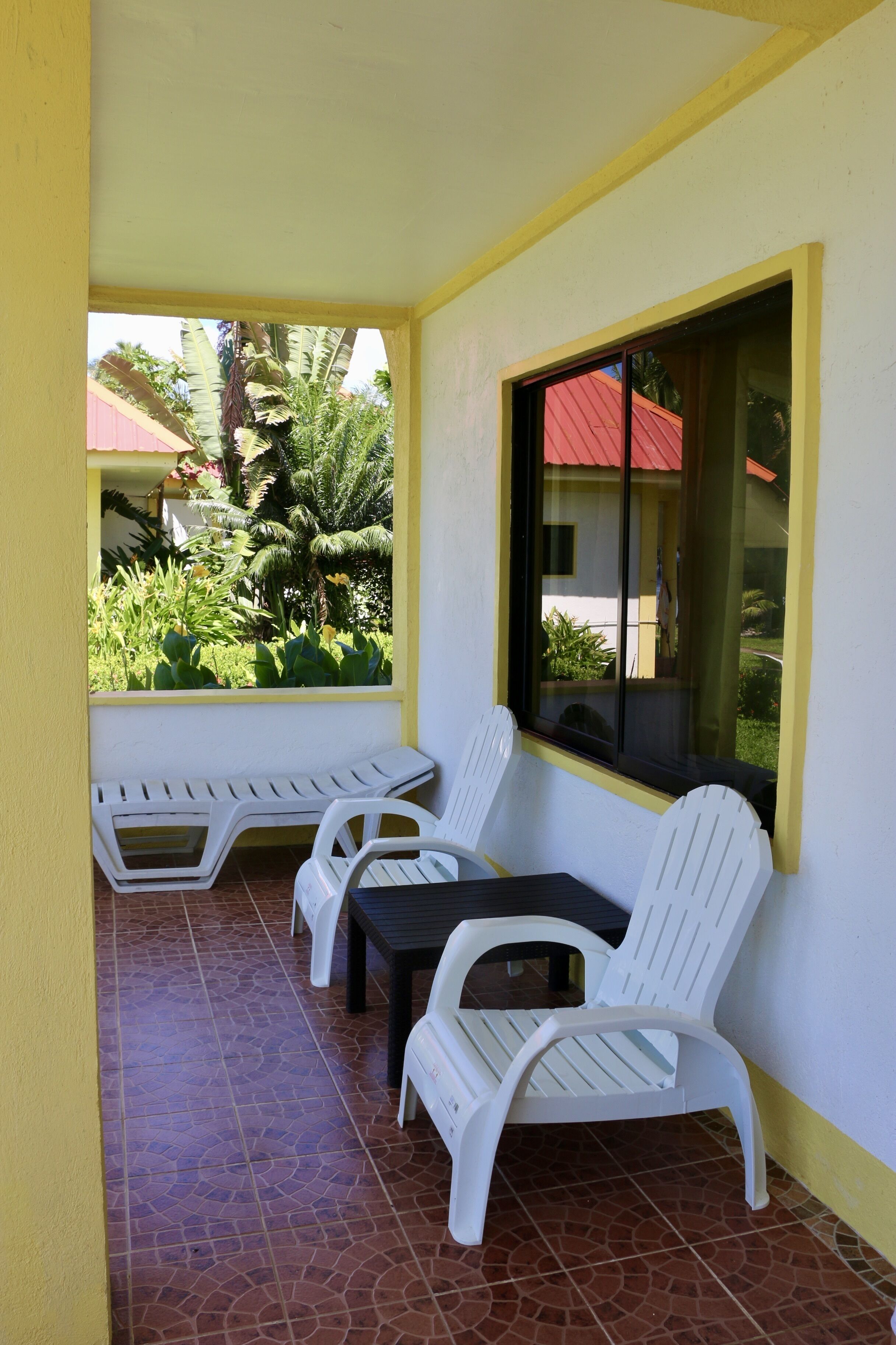 In-room safe, desk, free WiFi