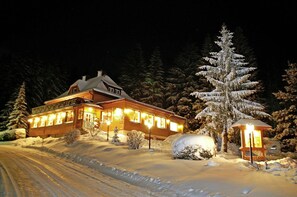 Exterior - Hotel Restaurant Peterle (Feldberg)