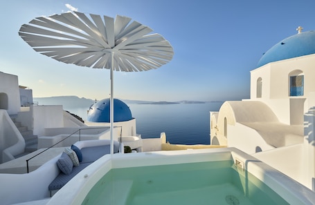 Rooftop pool