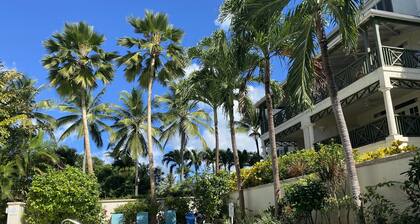 Directly opposite Mullins Beach with private plunge pool & amazing sea views