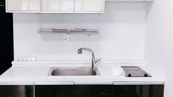 Fridge, microwave, stovetop, electric kettle