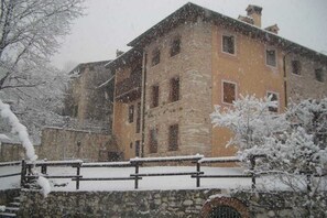 View from property - Antica Corte Leguzzano B&B (San Vito di Leguzzano)