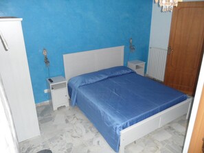 Minibar, cunas gratuitas, wifi gratis y ropa de cama 