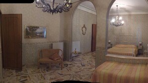 Minibar, free cots/infant beds, free WiFi, bed sheets - Il B&B Maison Graziella (Viagrande)