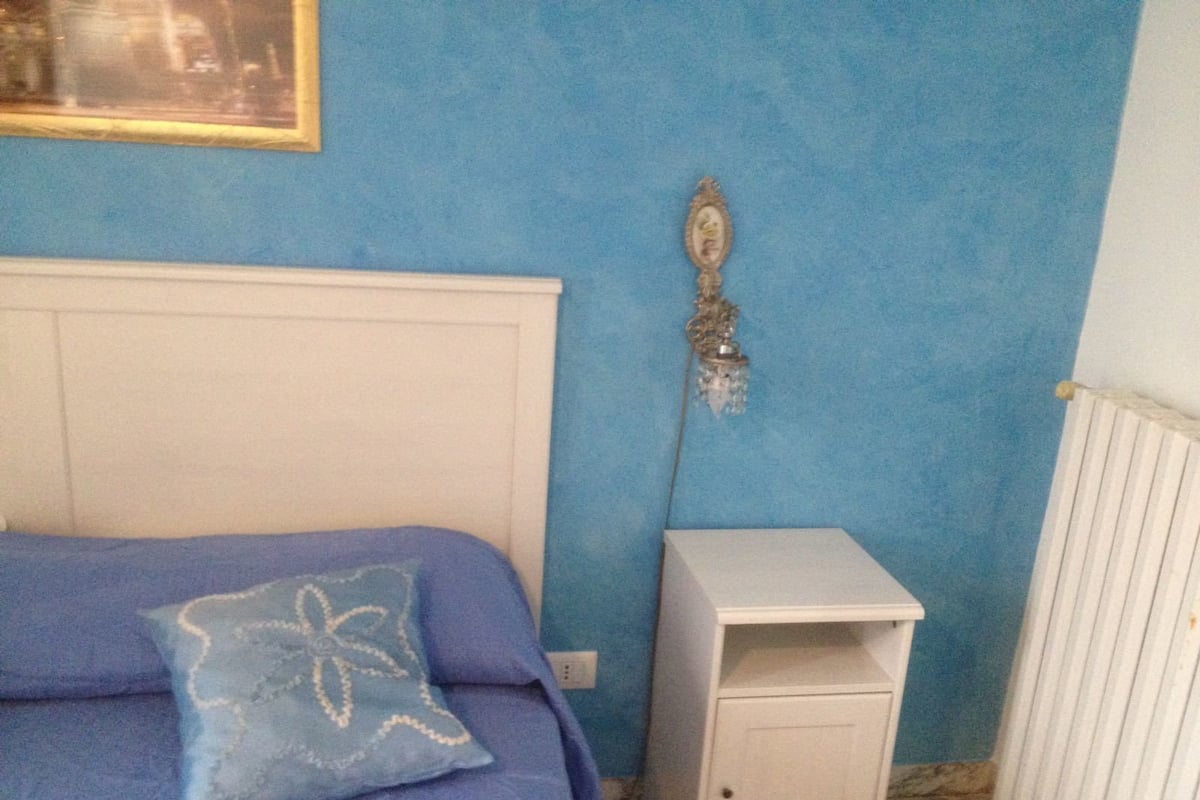 Minibar, free cots/infant beds, free WiFi, bed sheets