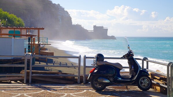 Beach nearby - Apartment Sole with balcony and sea view (Maiori)