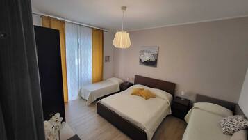 1 quarto, ferros/tábuas de passar roupa, Wi-Fi de cortesia