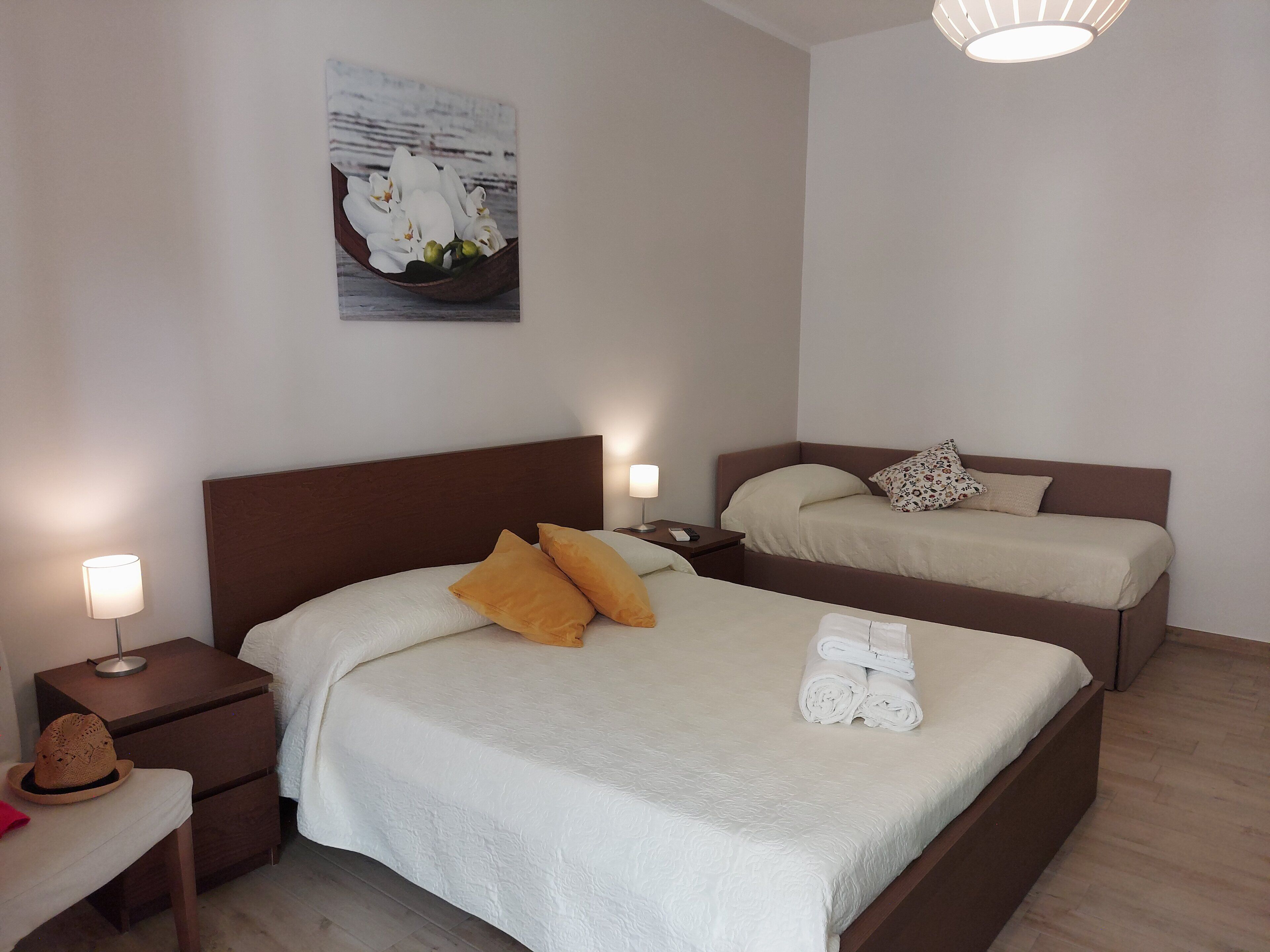 1 soverom, strykejern/-brett, wi-fi (inkludert) og sengetøy