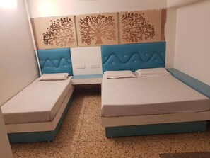 Deluxe Double Room, 1 Queen Bed, Non Smoking | Free WiFi - Hotel Suvidha Deluxe (New Delhi)