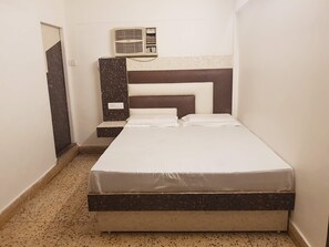 Room - Hotel Suvidha Deluxe (New Delhi)