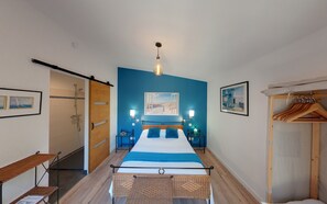 6 bedrooms, iron/ironing board, travel crib, free WiFi