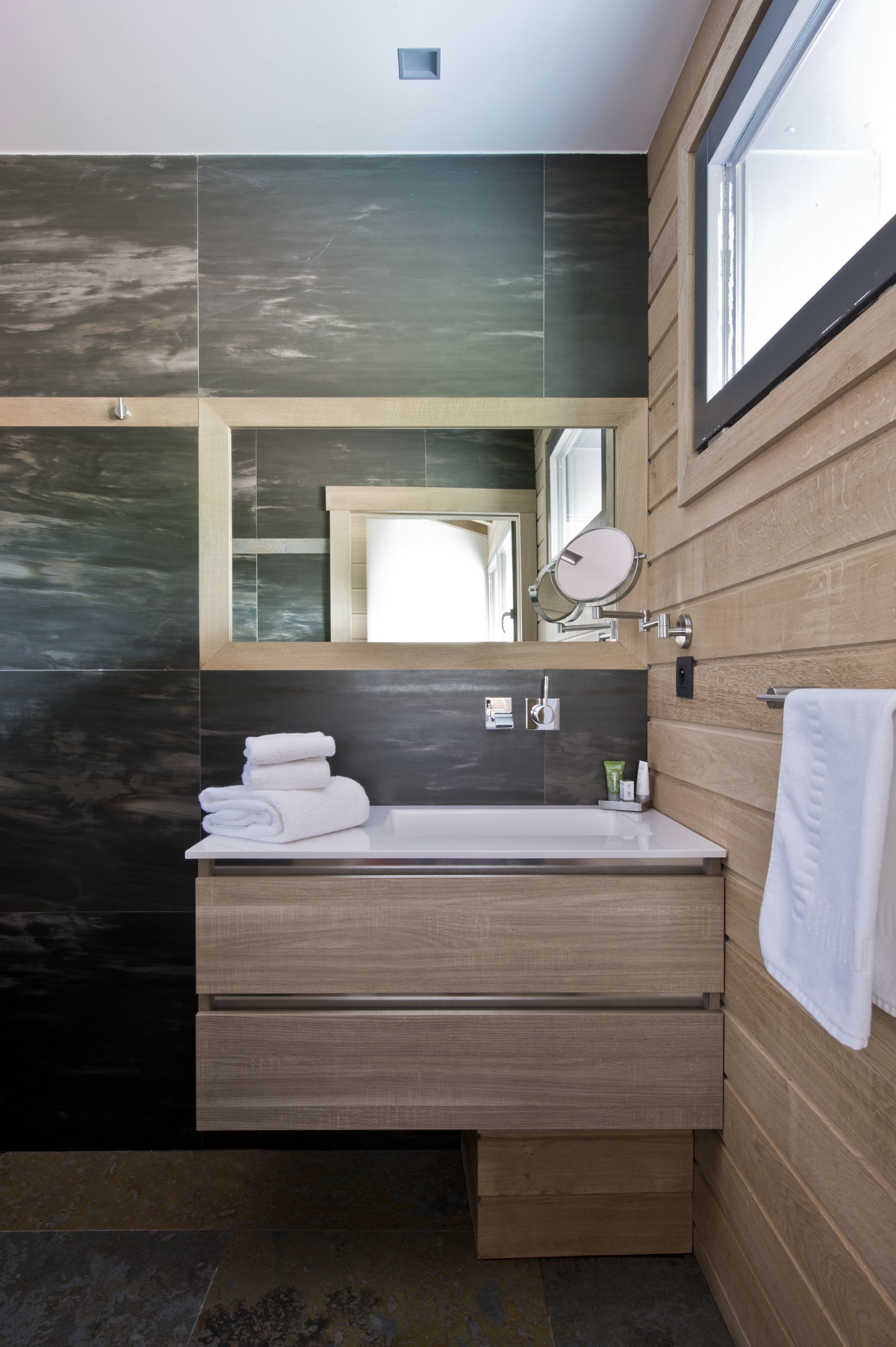 Bathroom | Shower, rainfall showerhead, free toiletries, hair dryer