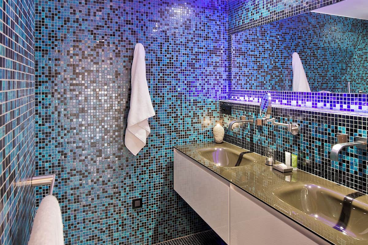 family suite, 1 bedroom | bathroom | shower, rainfall showerhead, free toiletries, hair dryer