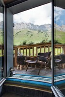 Double Room, Balcony (L'indien Cheyenne) | Individually decorated, individually furnished, blackout drapes