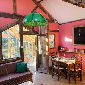 Cottage (Alpine ) | In-room dining
